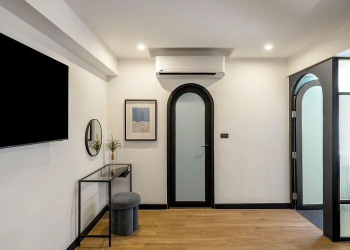Hotel Cmyk Boutique 3*
