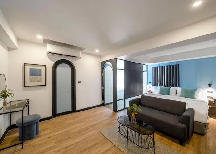 Cmyk Boutique Hotel 3*